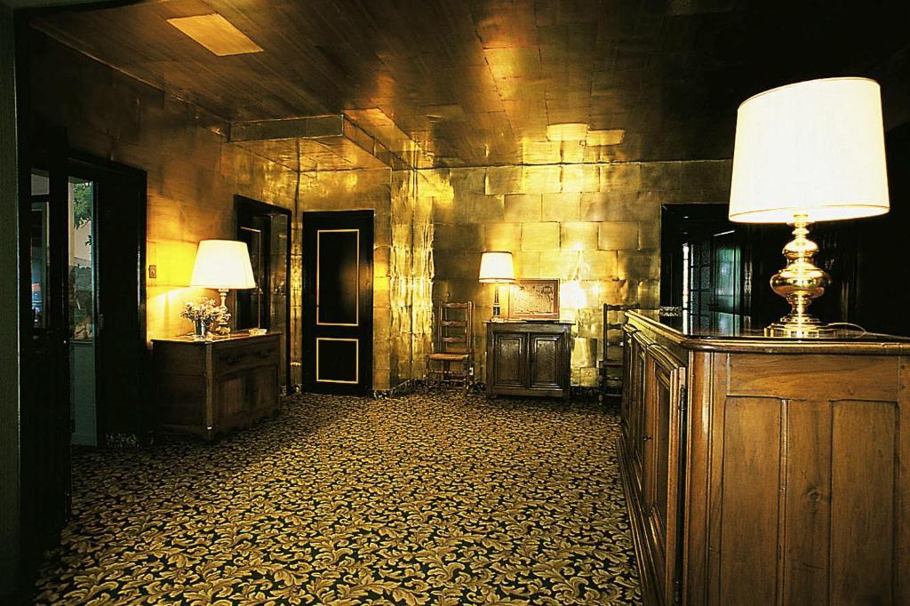 Hostellerie La Huchette Replonges Esterno foto